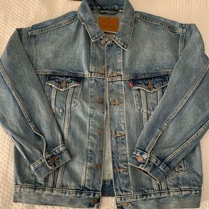 Levi’s Dad Trucker Jacket (XS)